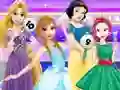 游戏Princesses Fashion Clash在线