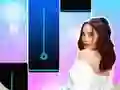 游戏Kim Loaiza Piano tiles在线