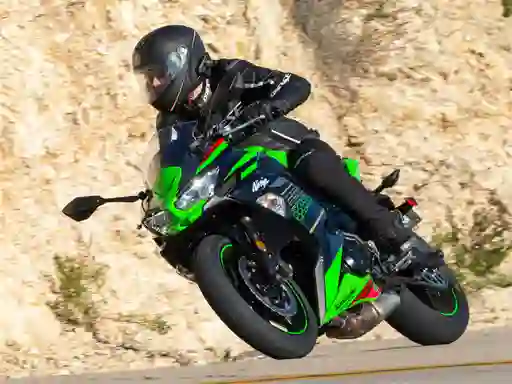 游戏Kawasaki Ninja 650在线