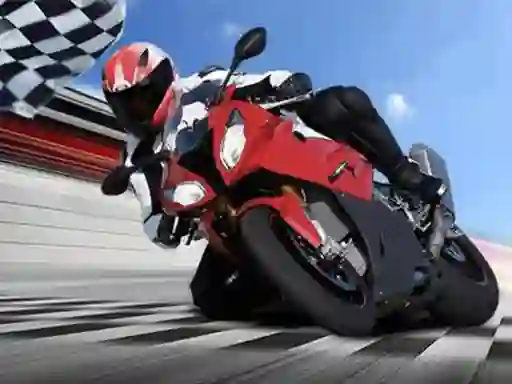 游戏Real Bike Racing在线