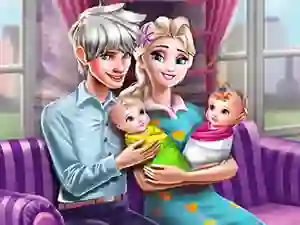 游戏Ice Queen Twins Family Day在线