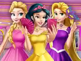 游戏Princesses At Masquerade在线