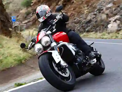 游戏Triumph Rocket 3在线