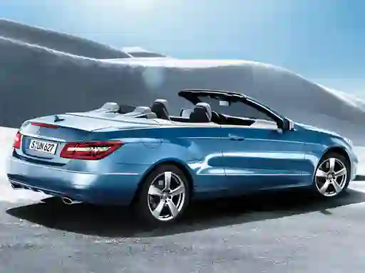 游戏Cabriolet Roadster Puzzle在线