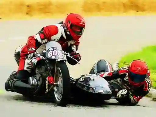 游戏Sidecar Racing Puzzle在线